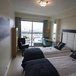Quality Maritim 4*